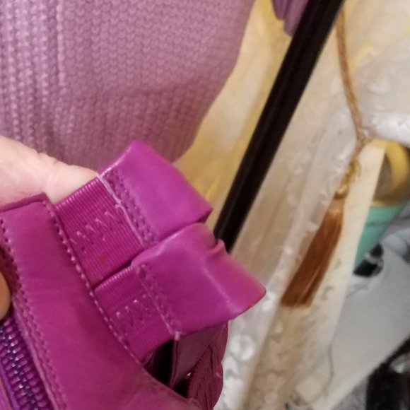 BCBGeneration FUCHSIA PINK SOFT BUTTERY LEATHER SANDALS NEW CONDITION SZ 10 M - Picture 11 of 16